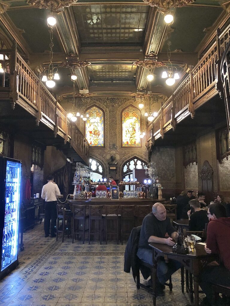 Caru' cu bere main hall, as part of my travel guide
