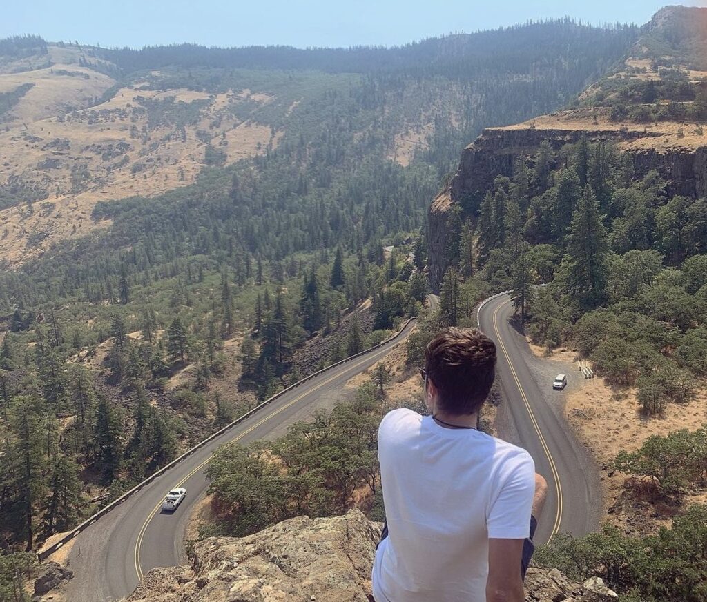 Rowena Crest's viewpoint, Oregon Instagram spots, Autism Adventures Abroad