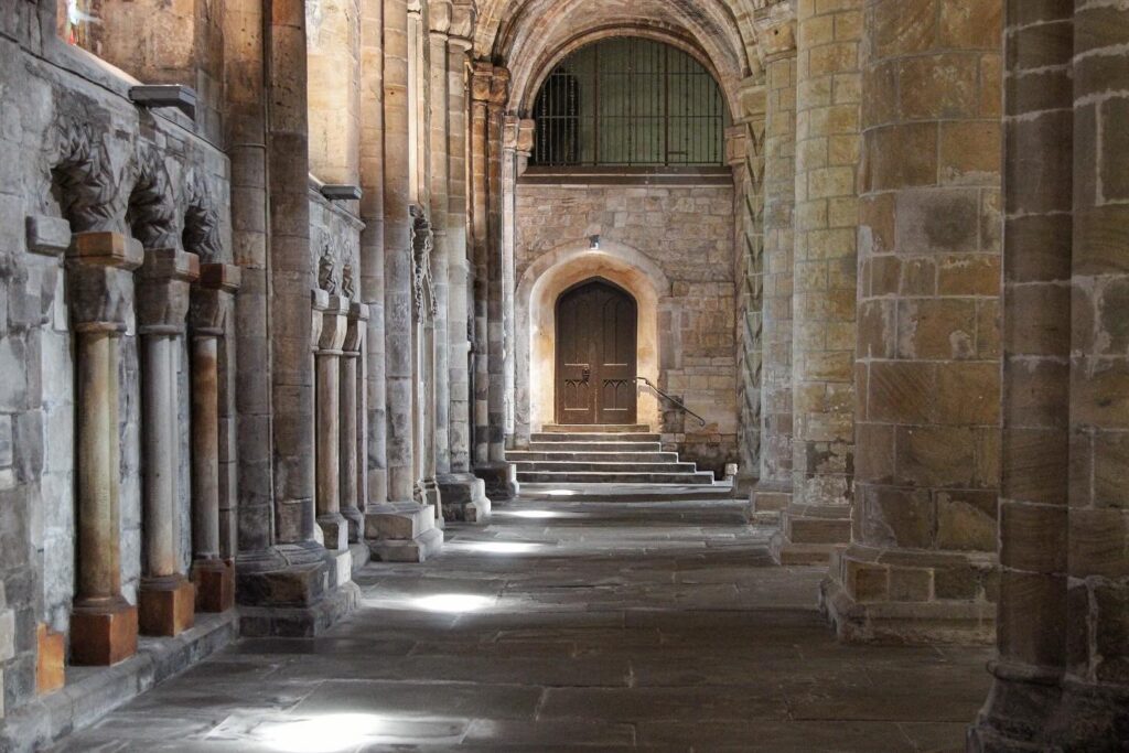 Dunfermline Abby, Fife, Scotland, Accessible tourism, Autistic Travel, Alex Stratikis