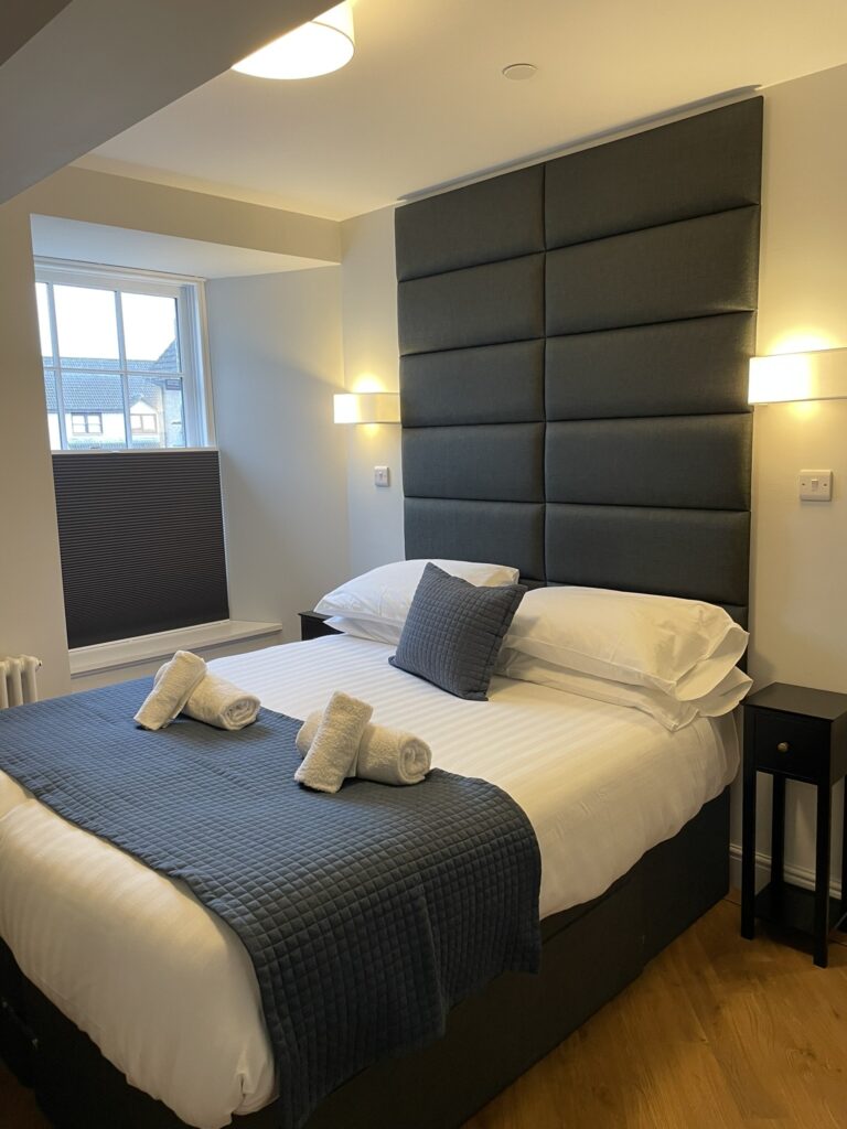 Stay Dunfermline, Reid's Corner, Fife, Scotland, Accessible tourism, Autistic Travel, Alex Stratikis